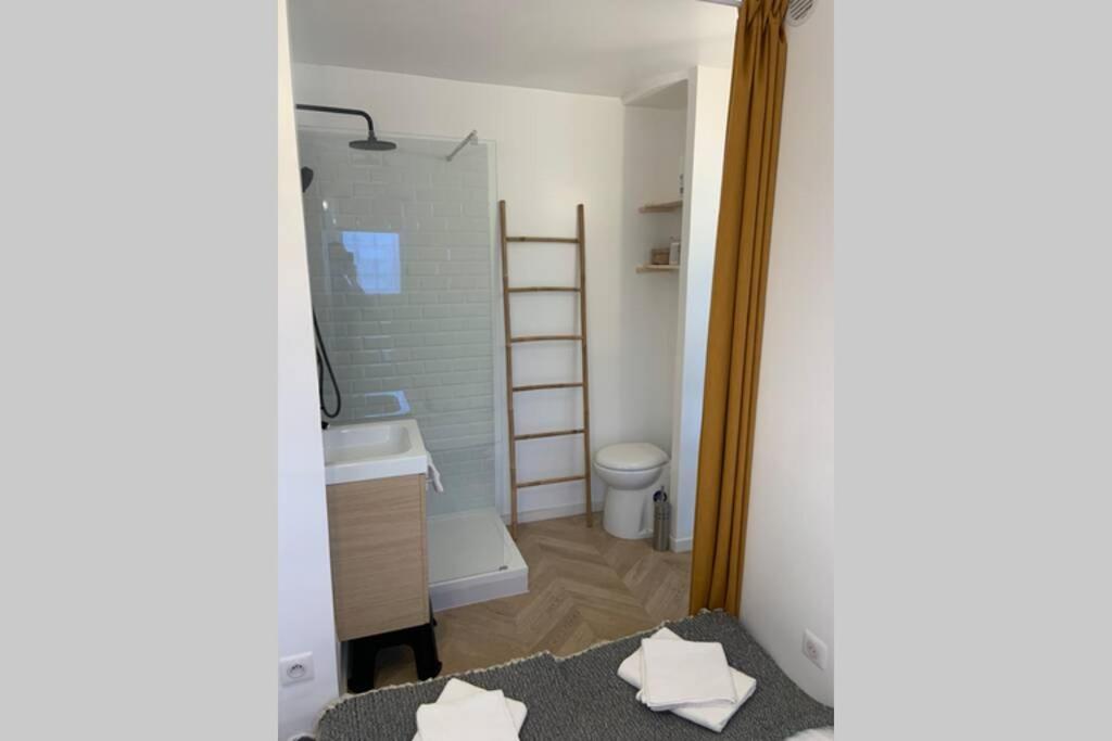 Les Bains De Mer Yourhosthelper Apartment Bandol Exterior photo